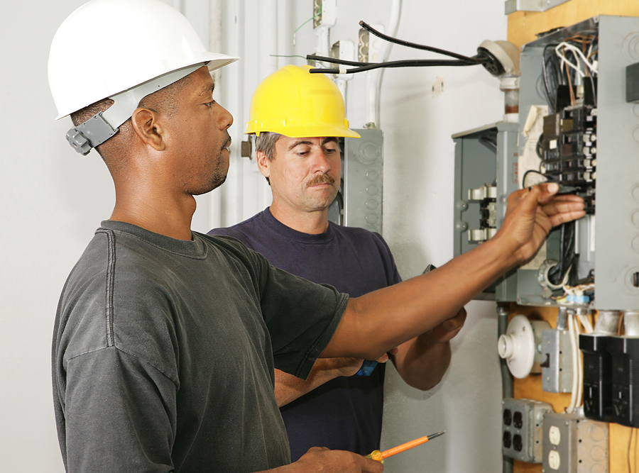 Self-Employed Electricians Need Insurance Today