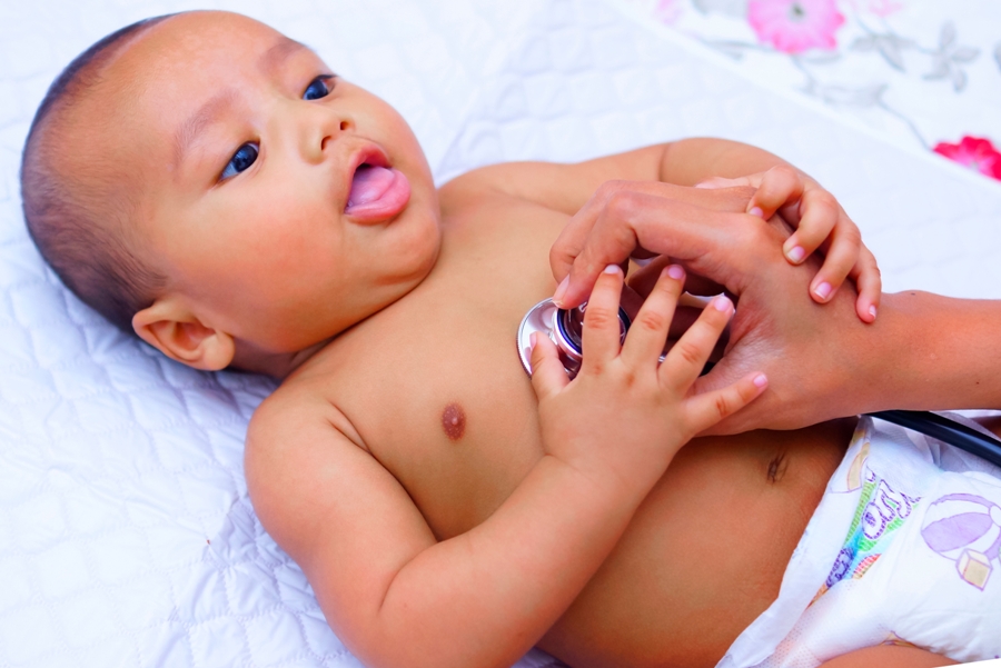 A New Parent’s Guide to Baby’s Health During Cold Season
