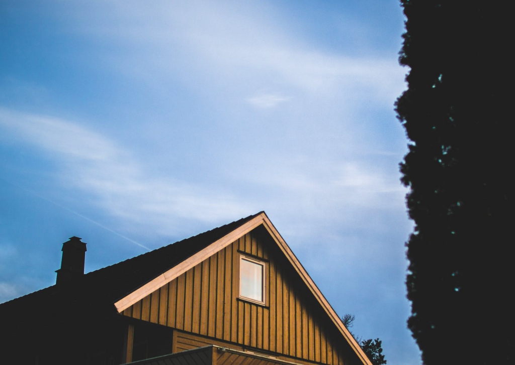 4 Ways To Get Your Roof Ready For Spring