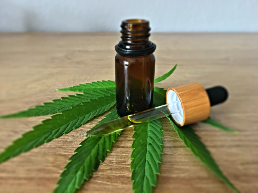 Why So Many People Are Turning to CBD Oils and Tinctures to Help Handle Their Anxiety